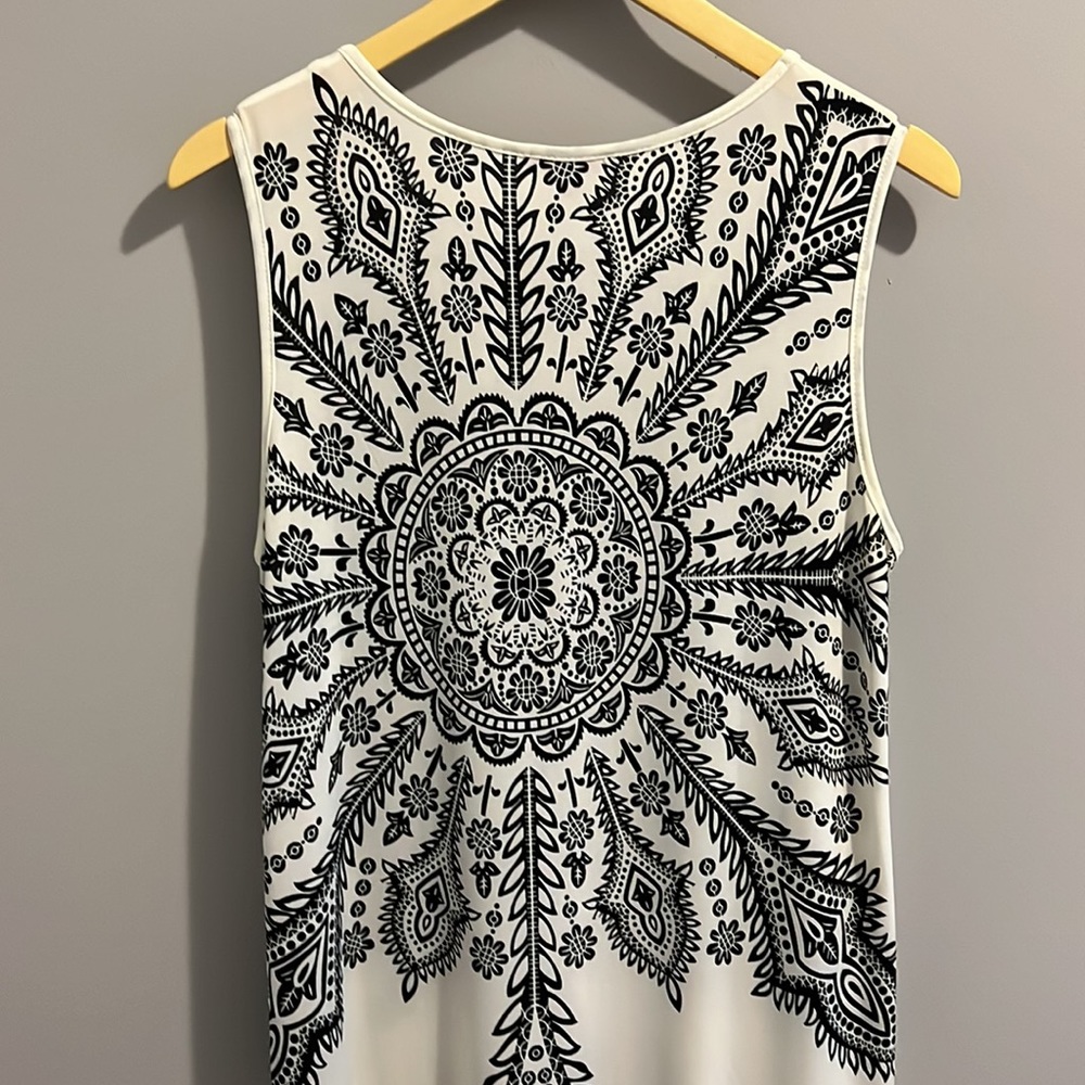 ABSTRACT A-LINE DRESS (10) - Picture 6 of 11